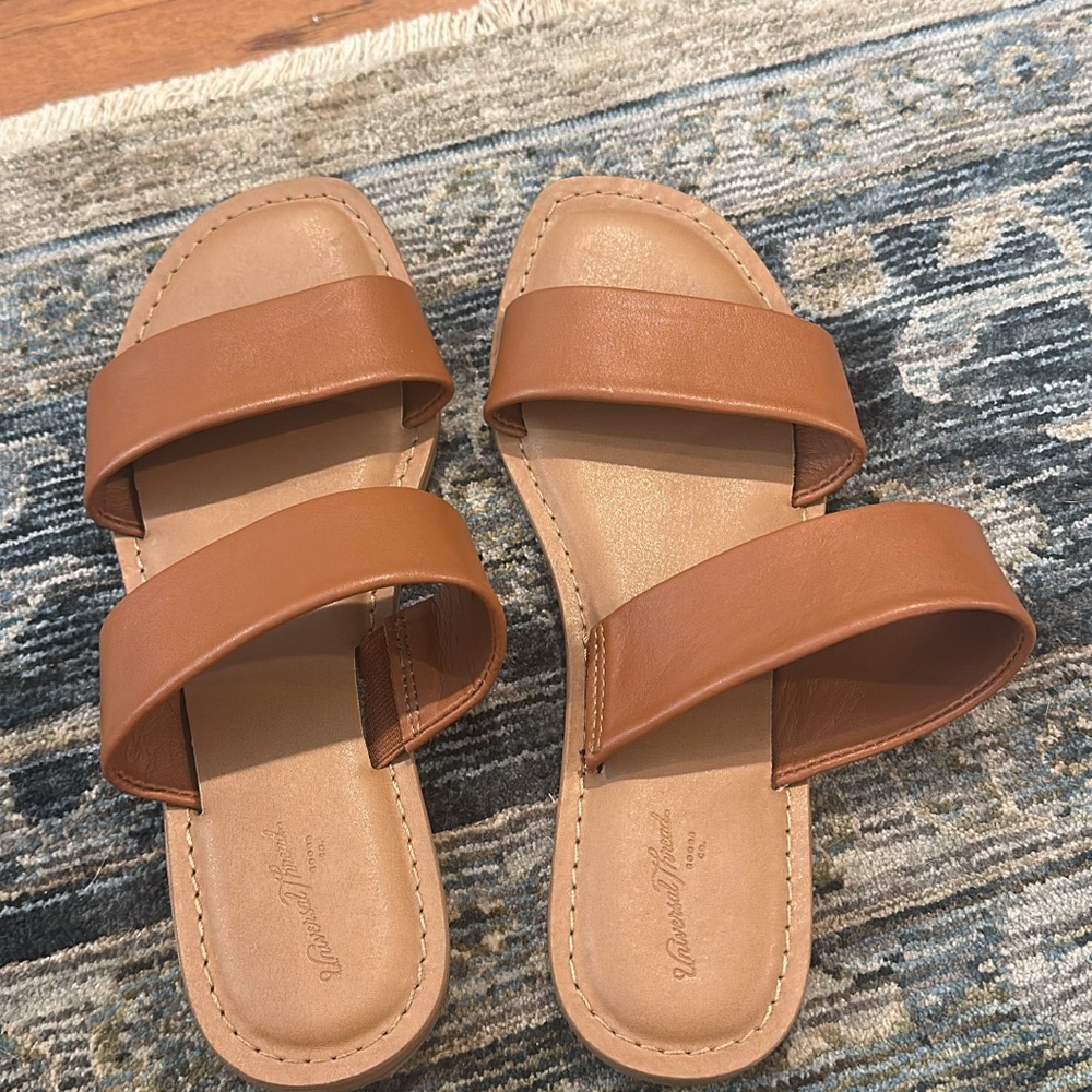 Universal Thread Brown Sandals Casual Slip-On